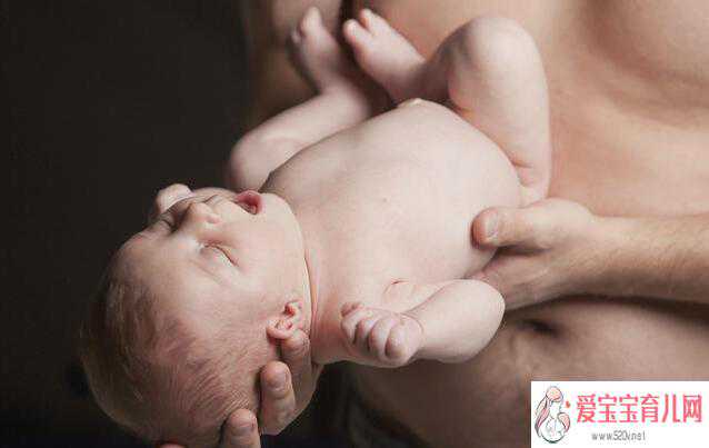 宝宝肚子不舒服有哪些异常表现新生宝宝肚子呵护要点